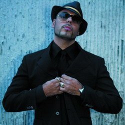 Roger Sanchez feat. Mobin Master & MC Flipside - Worldwide (Adrian Lux & Blende Remix)